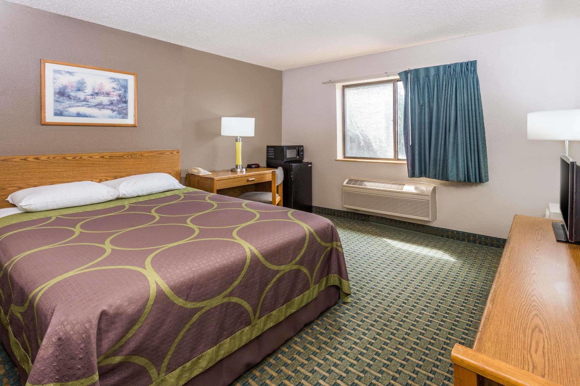 Super 8 By Wyndham St. Charles Otel Saint Charles Dış mekan fotoğraf